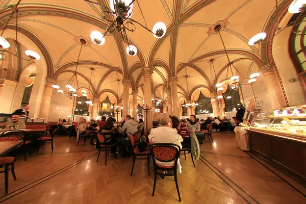 Central Cafe, Vienna — Stock Photo, Image