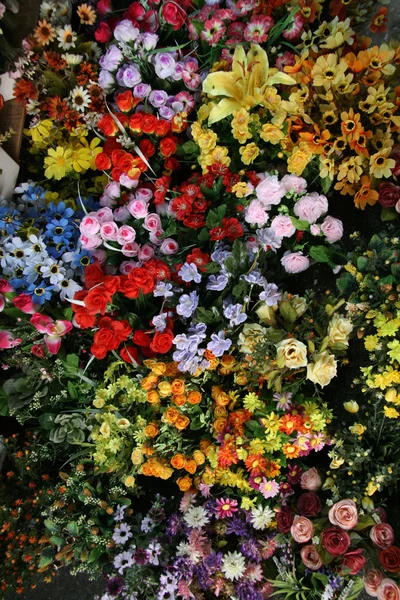 Flower Shop at Ben Thanh Market — Stock Photo, Image