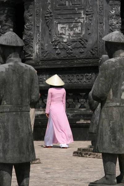 Thien dinh palác, vietnam — Stock fotografie