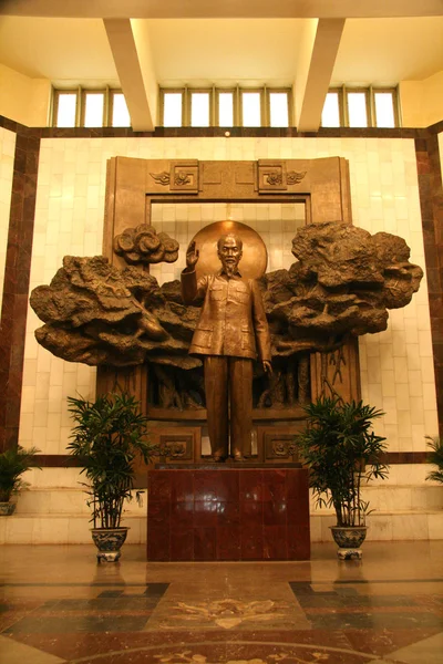 Dentro del Museo Ho Chi Minh, Vietnam —  Fotos de Stock