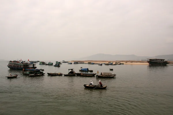 Bahía de Halong (UNESCO), Vietnam —  Fotos de Stock