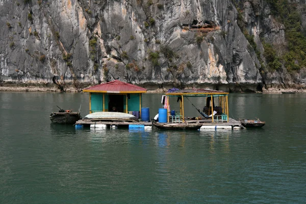 Halong Bay (UNESCO), Vietname — Fotografia de Stock