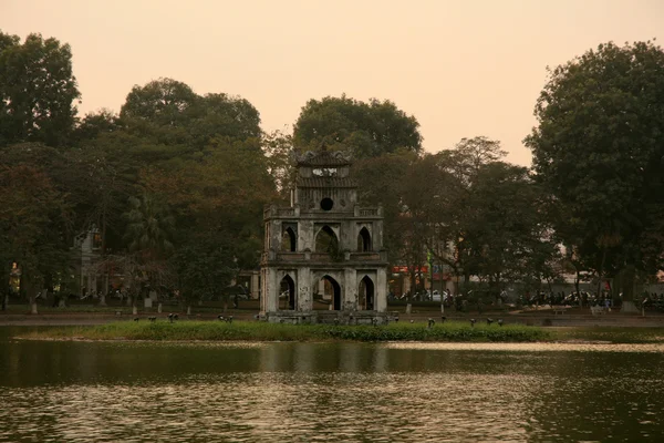 Hoan kiem see, hanoi — Stockfoto