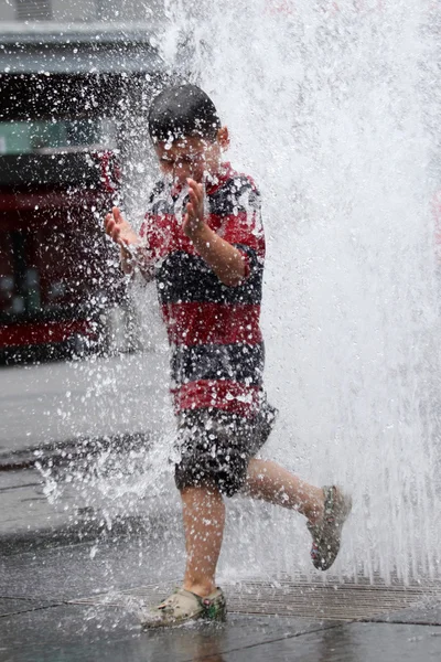 Spelen in het water fontein - toronto, canada — Stockfoto