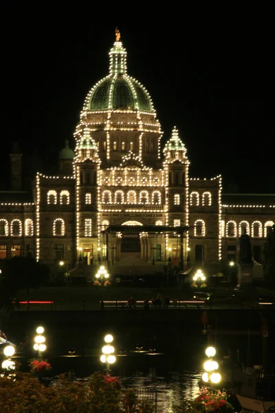 Parlamentsgebäude bei Nacht, Victoria, BC, Kanada — Stockfoto