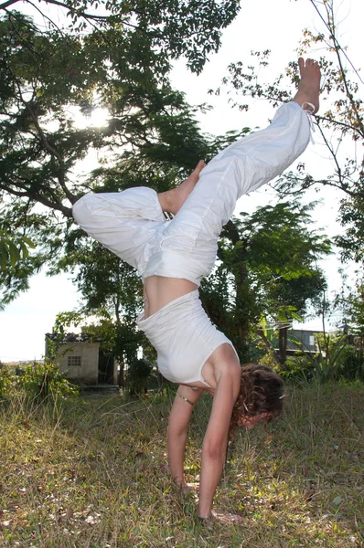 Yogalehrerin — Stockfoto