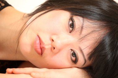 Güzel genç Asyalı kadın.