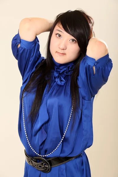 Smuk ung asiatisk kvinde - Stock-foto