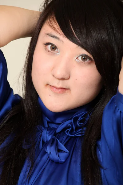 Mooi jong aziatisch vrouw — Stockfoto
