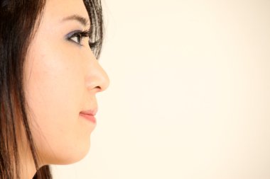 Güzel genç Asyalı kadın.