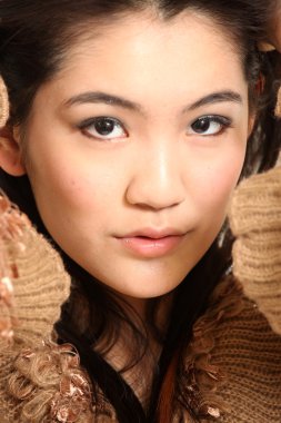 Güzel genç Asyalı kadın.