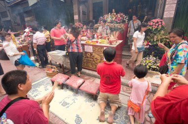 chinatown tapınağında dua