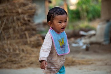genç kız: nepal