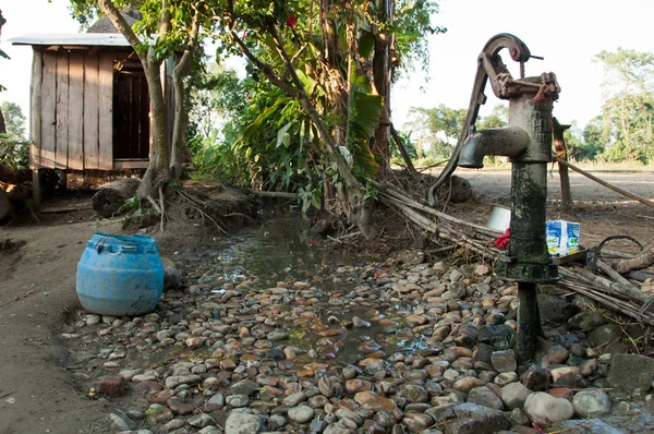 Pompa wody, nepal — Zdjęcie stockowe