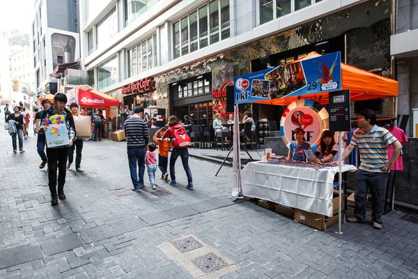 Hong kong - 26 2013. november: a forgalmas lkf lan kwai fong fesztivál — Stock Fotó