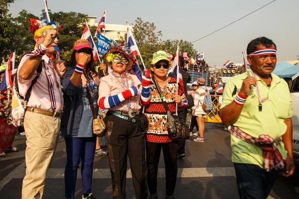 BANGKOK - JANUARY 9 2014: Protesters against the government rall — Stock Photo, Image