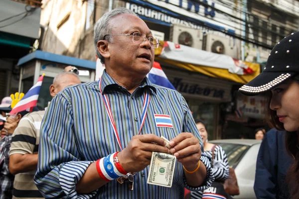 Bangkok - 9 januari 2014: suthep, leider van de anti-regering — Stockfoto