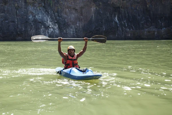 Kayakista extremo — Foto de Stock