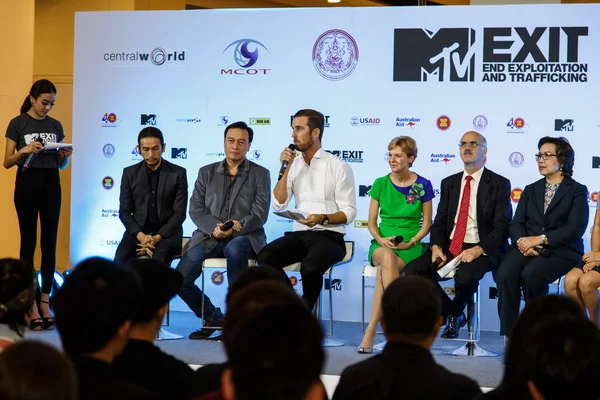 Mtv exit pressekonferenz im world plaza bangkok — Stockfoto