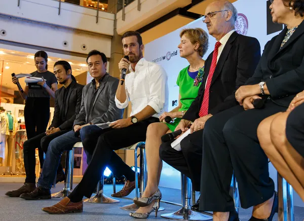 MTV exit persconferentie in wereld plaza bangkok — Stockfoto