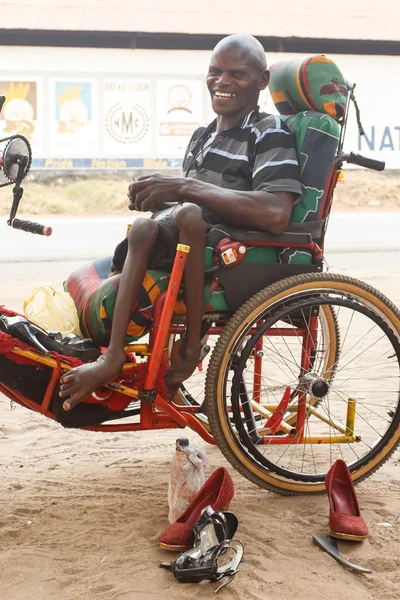 Hombre discapacitado en Zambia — Foto de Stock