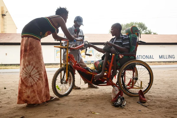 Niepełnosprawny mężczyzna w Zambii — Stockfoto