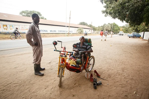 Hombre discapacitado en Zambia — Foto de Stock