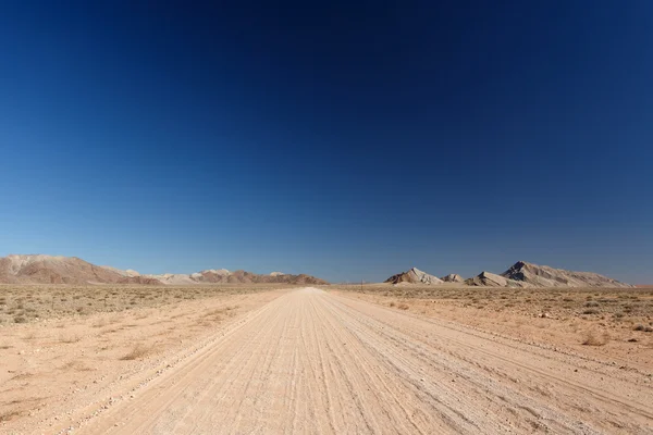 Estrada do deserto em Sossusvlei, Namíbia — Fotografia de Stock