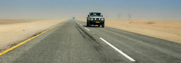 Transporte por el desierto — Foto de Stock