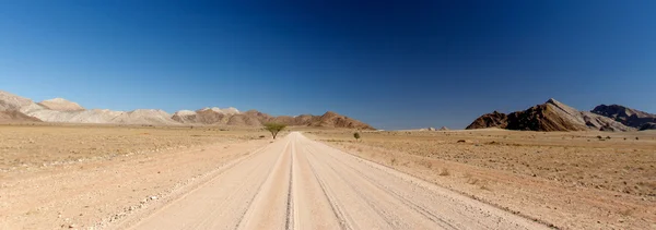 Desert Highway at Sossusvlei — Stock Photo, Image