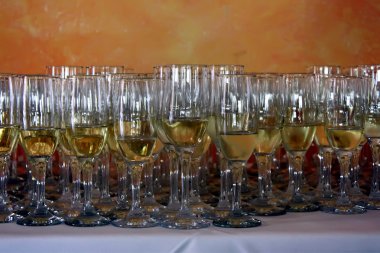 şampanya flüt satırları