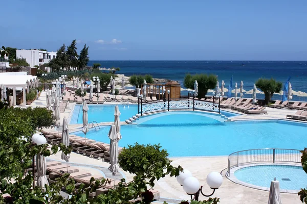 Hotel pool from Crete island — Stock Photo, Image