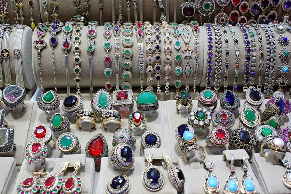 Juwelenwinkeltje in istanbul — Stockfoto