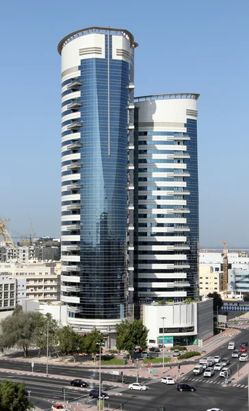 Dos edificios de gran altura — Foto de Stock