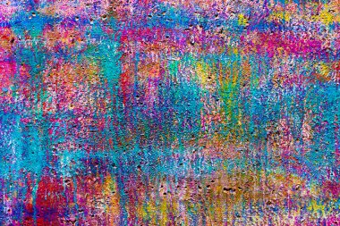 Duvardaki eski boya.