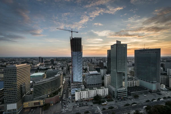 Panorama miasta Warszawy w zachodzie słońca. — Zdjęcie stockowe