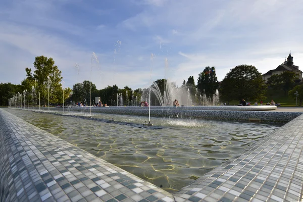 Fontana moderna in estate — Foto Stock