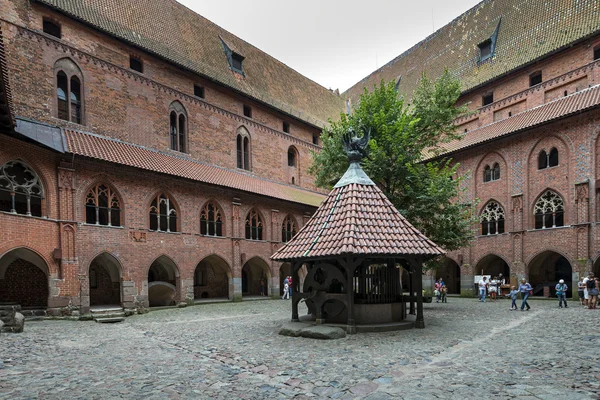 Binnenplaats in malbork castle — Stockfoto