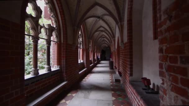 Corridor dans le château de Malbork, Pologne 