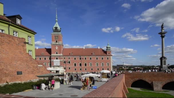 Starożytne mury Starego Miasta w Warszawie, Polska. — Wideo stockowe