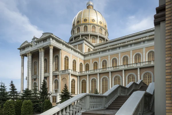 Basilikan i lav, Polen — Stockfoto