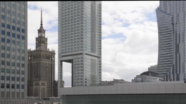 Warsaw city center panorama zoom at cloudy day — Stock Video