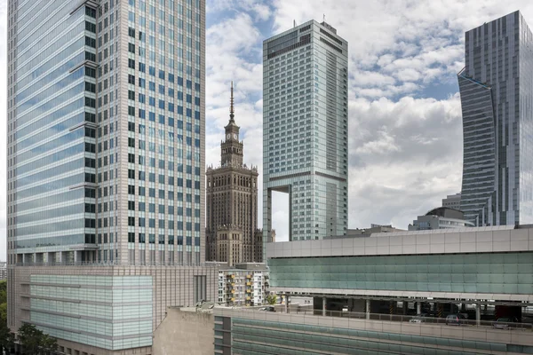 Varşova panorama bulutlu gün, Polonya
