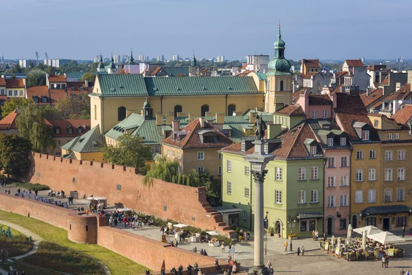 Panorama starego miasta i król zygmunt iii waza pomnik w Warszawie — Zdjęcie stockowe