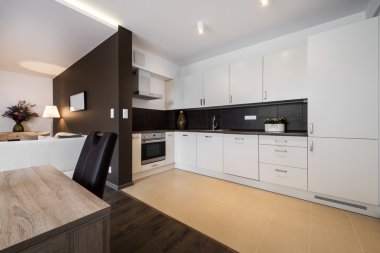 Modern mutfak ve oturma odası 