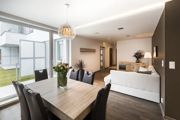 Lüks oturma odası, yemek masa 