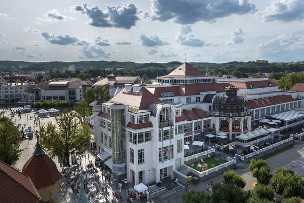 Plaza de Armas en el Sopot Molo, centro turístico, Polonia — Foto de Stock
