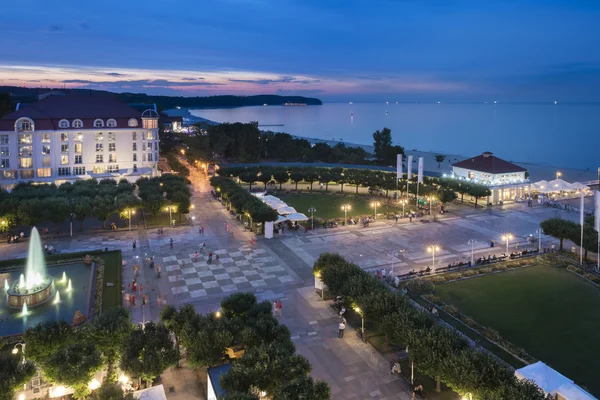 Vista noturna da Praça Molo em Sopot — Fotografia de Stock