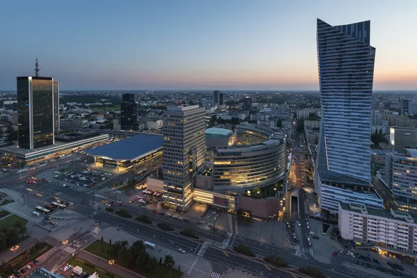 Panorama centrum miasta Warszawy w zachodzie słońca — Zdjęcie stockowe