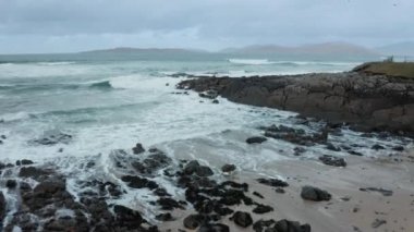 İskoçya, Skye Adası, Elgol Sahili Drone manzaralı.